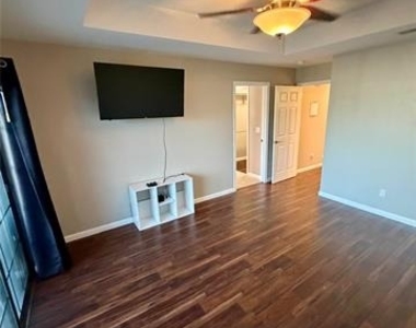 5100 Verde Valley Lane - Photo Thumbnail 6