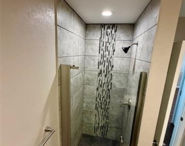 5100 Verde Valley Lane - Photo Thumbnail 14