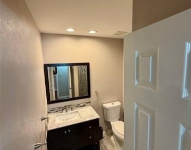 5100 Verde Valley Lane - Photo Thumbnail 12