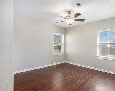 2009 Cloverdale Street - Photo Thumbnail 17