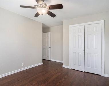 2009 Cloverdale Street - Photo Thumbnail 18