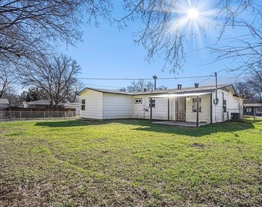 2009 Cloverdale Street - Photo Thumbnail 22