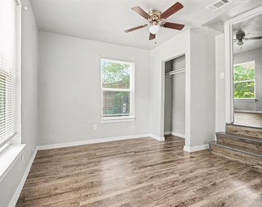 2475 Volga Avenue - Photo Thumbnail 9