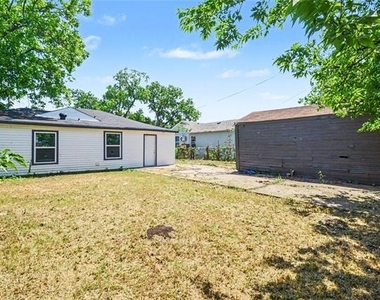 2475 Volga Avenue - Photo Thumbnail 10