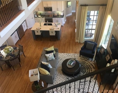 500 Sandy Lane - Photo Thumbnail 9