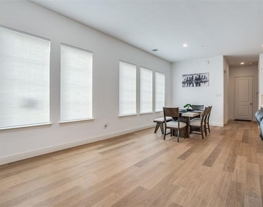 15603 Palmwood Road - Photo Thumbnail 2