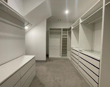 4801 Park View Place - Photo Thumbnail 25