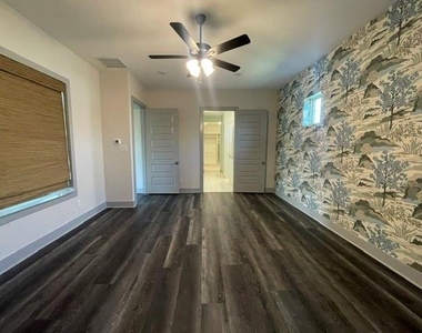 4801 Park View Place - Photo Thumbnail 22