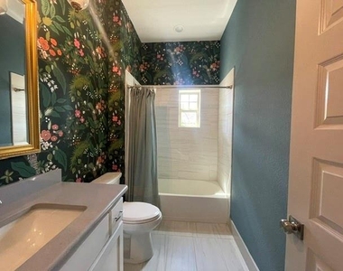 4801 Park View Place - Photo Thumbnail 6
