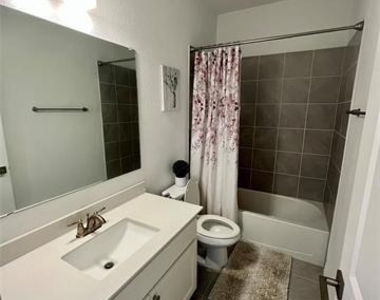 239 Woodson Street - Photo Thumbnail 4