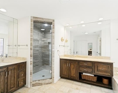 6010 Yellow Rock Trail - Photo Thumbnail 15
