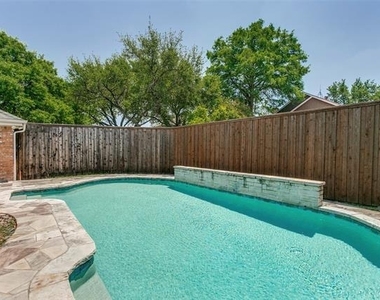 6010 Yellow Rock Trail - Photo Thumbnail 24