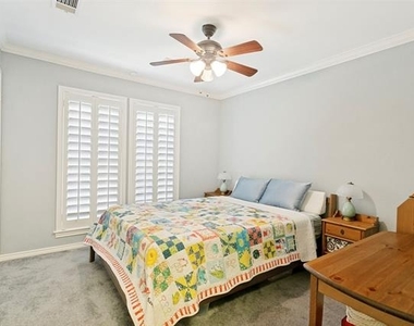 6010 Yellow Rock Trail - Photo Thumbnail 19