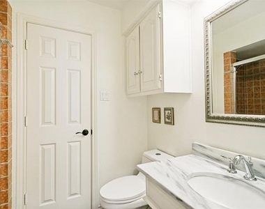 6010 Yellow Rock Trail - Photo Thumbnail 20