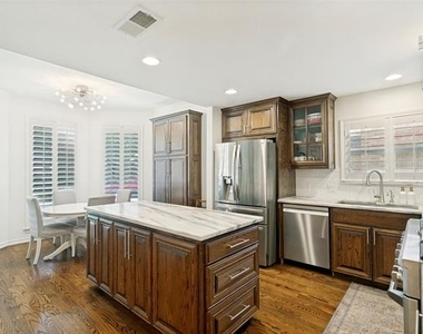 6010 Yellow Rock Trail - Photo Thumbnail 8