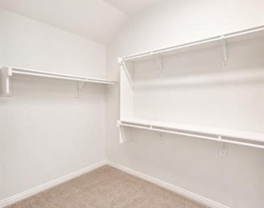 1124 Rountree Court - Photo Thumbnail 10