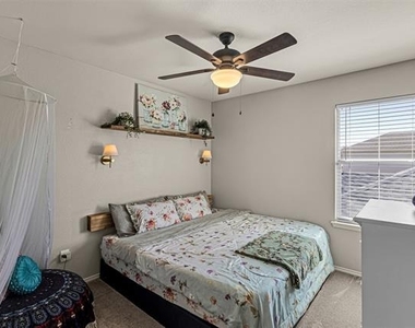 11833 Porcupine Drive - Photo Thumbnail 18