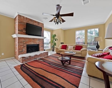 2116 Houlton Lane - Photo Thumbnail 14