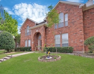 2116 Houlton Lane - Photo Thumbnail 5