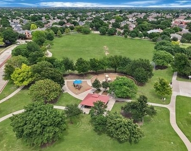 2116 Houlton Lane - Photo Thumbnail 27