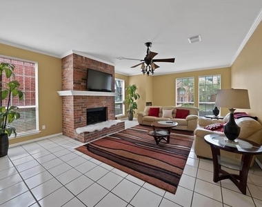 2116 Houlton Lane - Photo Thumbnail 13