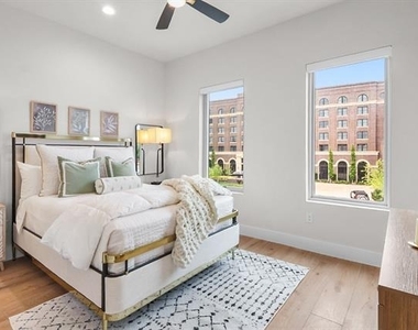 218 E Dallas Road - Photo Thumbnail 31
