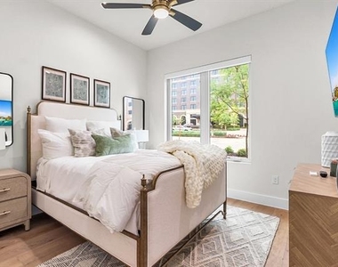 218 E Dallas Road - Photo Thumbnail 4