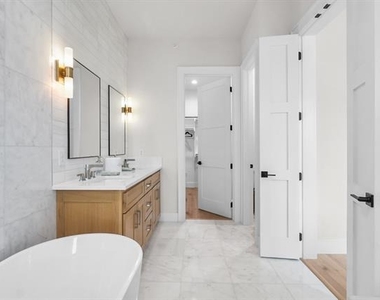 218 E Dallas Road - Photo Thumbnail 25
