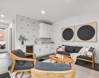 218 E Dallas Road - Photo Thumbnail 33