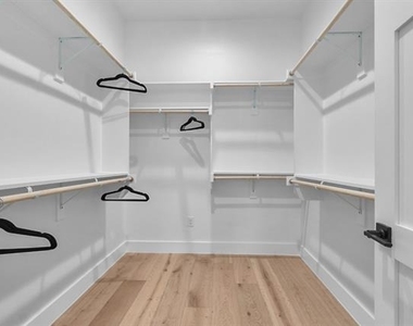 218 E Dallas Road - Photo Thumbnail 29
