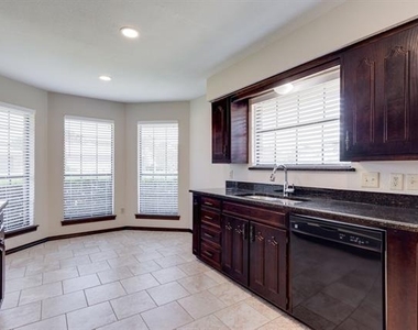 3916 San Mateo Drive - Photo Thumbnail 13