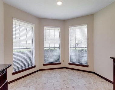 3916 San Mateo Drive - Photo Thumbnail 14
