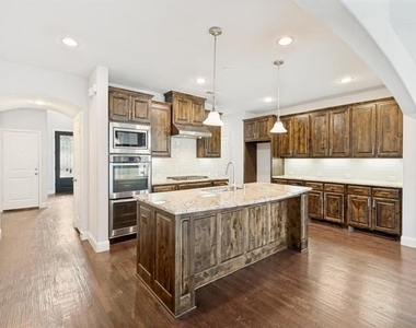 5009 Joseph Street - Photo Thumbnail 12