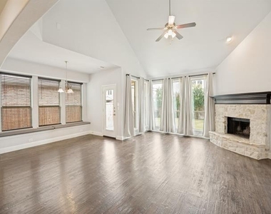 5009 Joseph Street - Photo Thumbnail 6