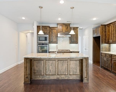 5009 Joseph Street - Photo Thumbnail 13