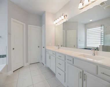 5009 Joseph Street - Photo Thumbnail 20