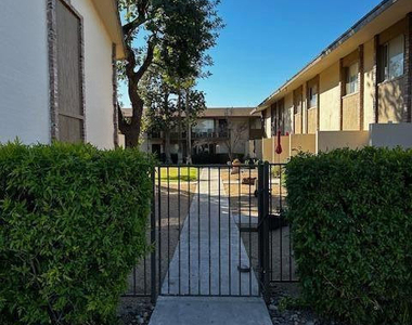 4701 N 68th Street - Photo Thumbnail 30