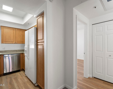 7008 E Gold Dust Avenue - Photo Thumbnail 6