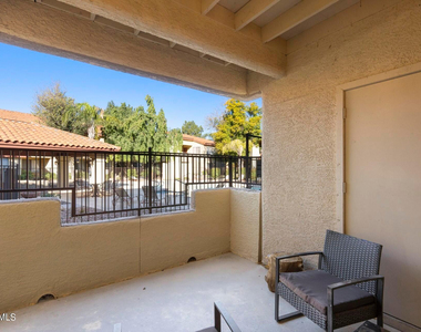 7008 E Gold Dust Avenue - Photo Thumbnail 8