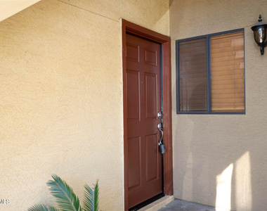 7008 E Gold Dust Avenue - Photo Thumbnail 13