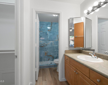 7008 E Gold Dust Avenue - Photo Thumbnail 4