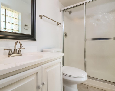 4810 W Desert Cove - Photo Thumbnail 10