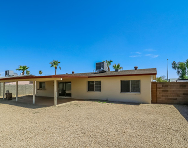 4810 W Desert Cove - Photo Thumbnail 14