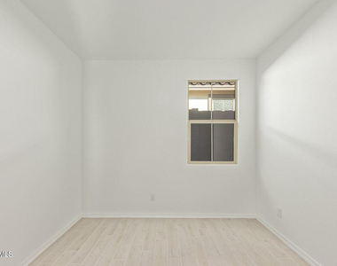 32362 N 122nd Drive - Photo Thumbnail 17