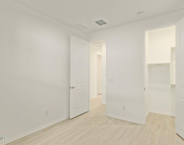 32362 N 122nd Drive - Photo Thumbnail 22