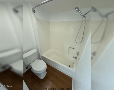 1432 W Emerald Avenue - Photo Thumbnail 20