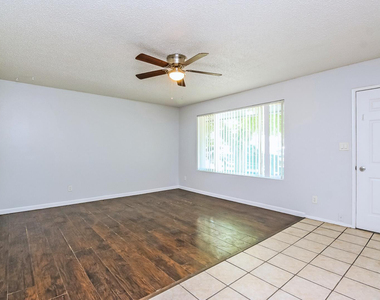555 W Rio Salado Parkway - Photo Thumbnail 4