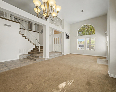 1300 N Sycamore Court - Photo Thumbnail 7