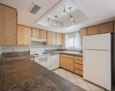 1401 E Puget Avenue - Photo Thumbnail 7