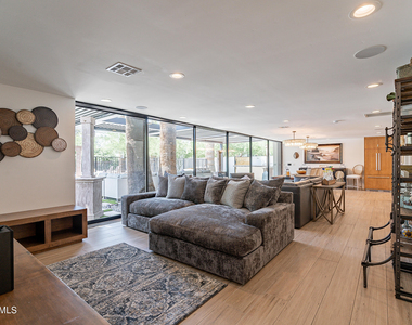 4351 N 36th Street - Photo Thumbnail 7